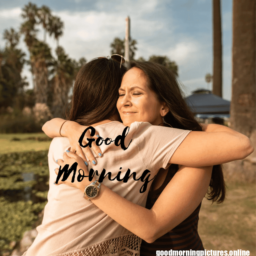 30+ Hugging Good Morning Images for satisfaction in life 15 Couple Hug Good Morning Pictures